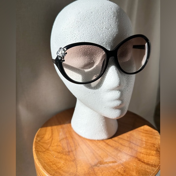 Rare Vintage Like New YSL Black Sunglasses with Case main image 9